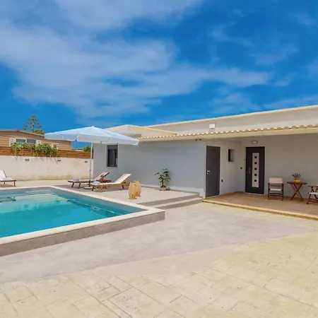 فيلة Allegra With Private Pool, By Zantewize Kypseli