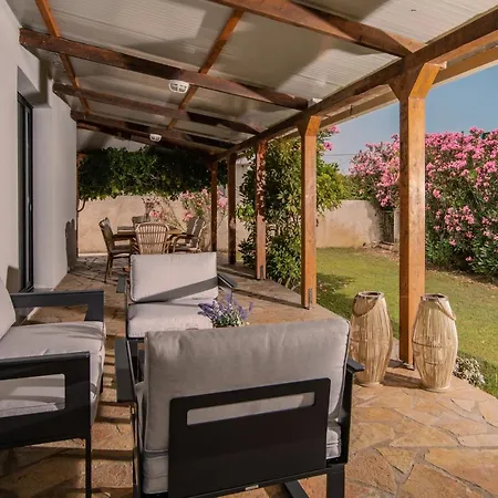 Allegra Villa *